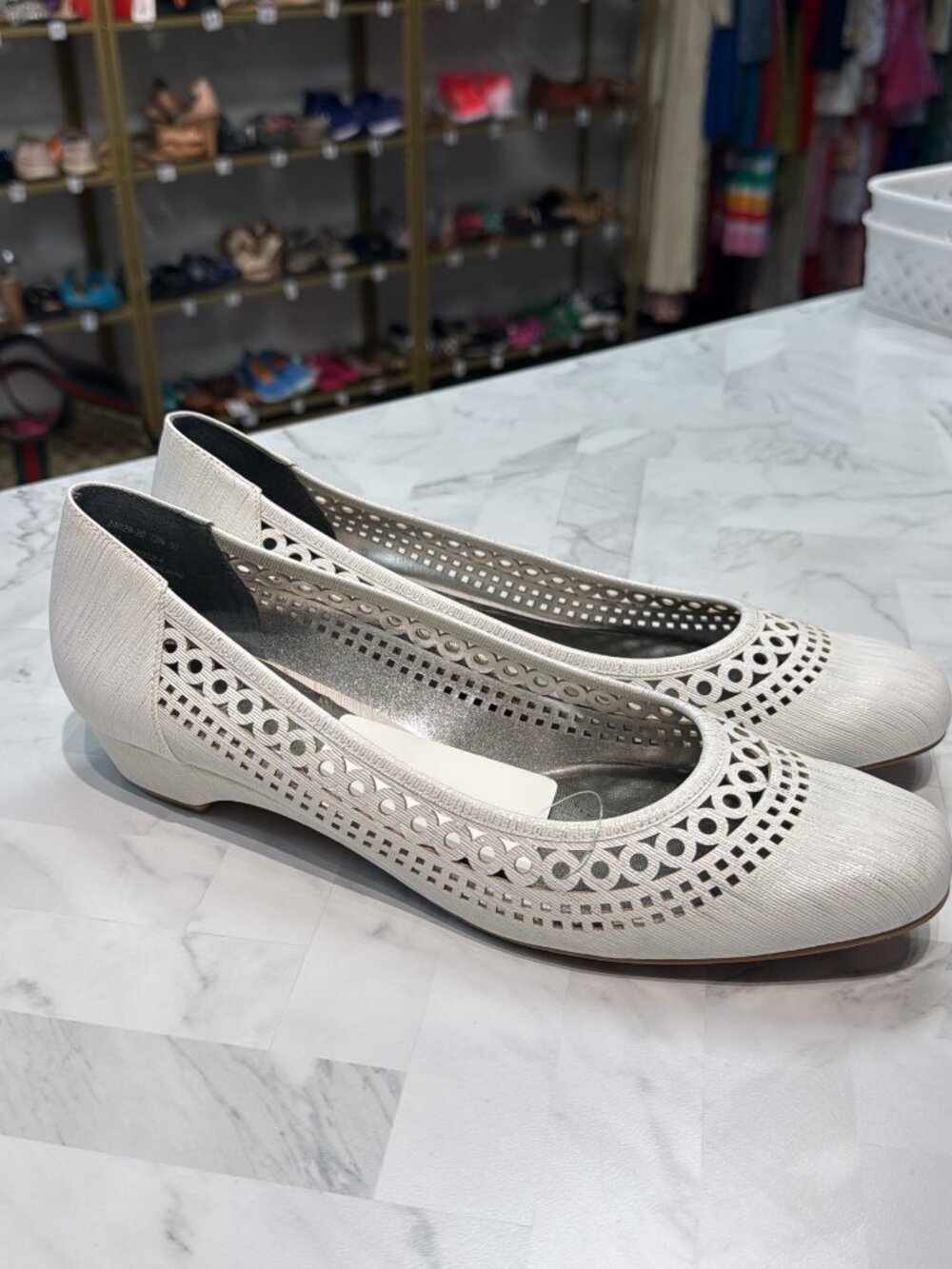 Ros Hommerson White Tina Shoes, 12 Narrow